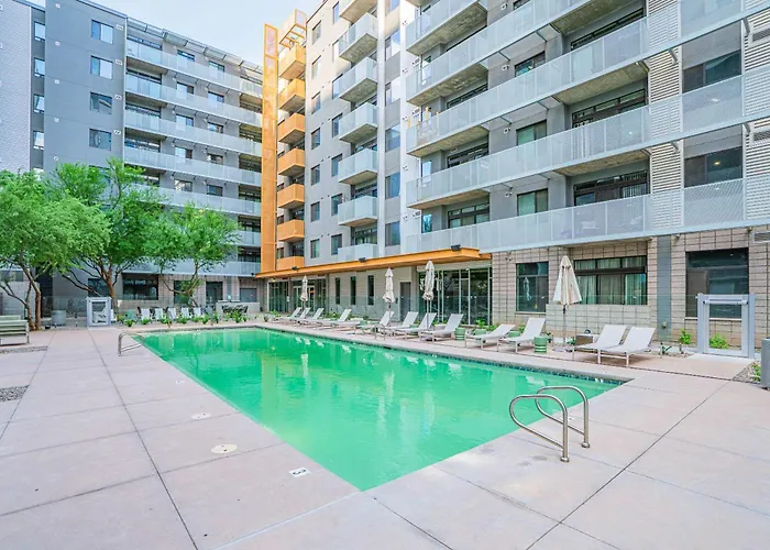 Appartement Dt Phx Getaway With Balcony Pool Gym And Wd *