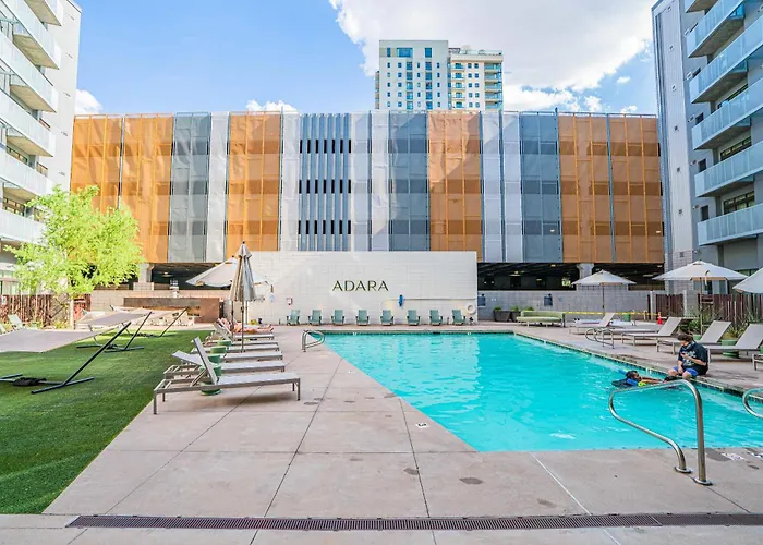 Appartement Dt Phx Getaway With Balcony Pool Gym And Wd