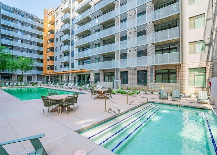 Appartement Dt Phx Getaway With Balcony Pool Gym And Wd Phoenix