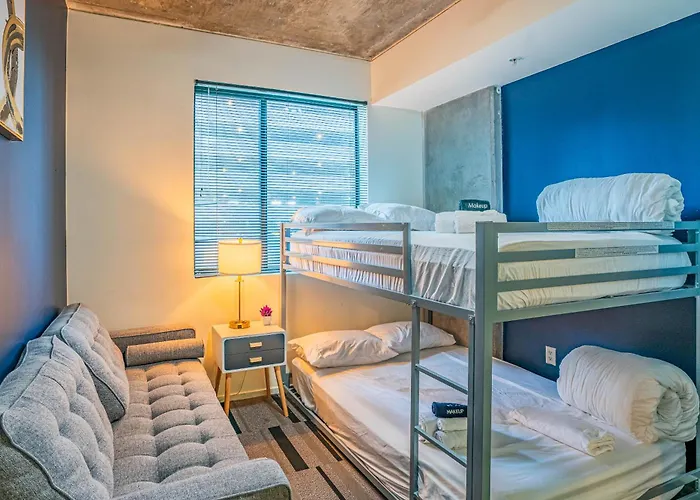 Appartement Dt Phx Getaway With Balcony Pool Gym And Wd *