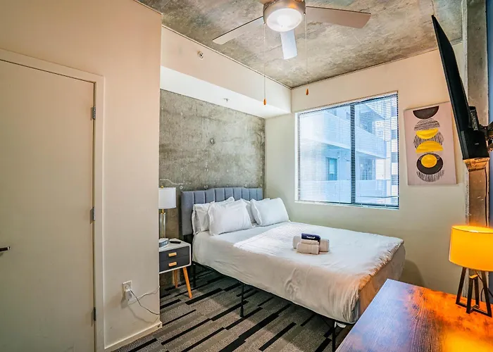 Dt Phx Getaway With Balcony Pool Gym And Wd Appartement Phoenix